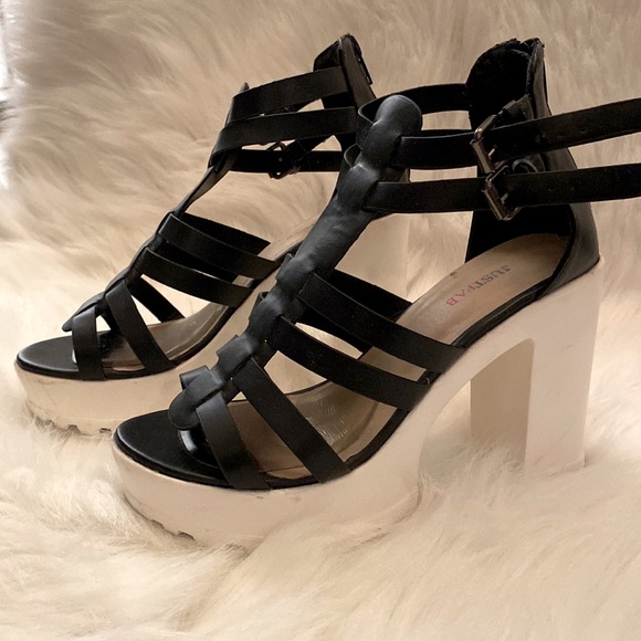 Black Platform Sandal Pumps - Picture 1 of 9